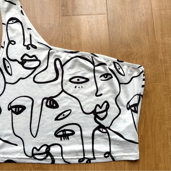 Shein Black and White Silhouette Sketch Lines One Shoulder Top, Size Large - Picture 3 of 16